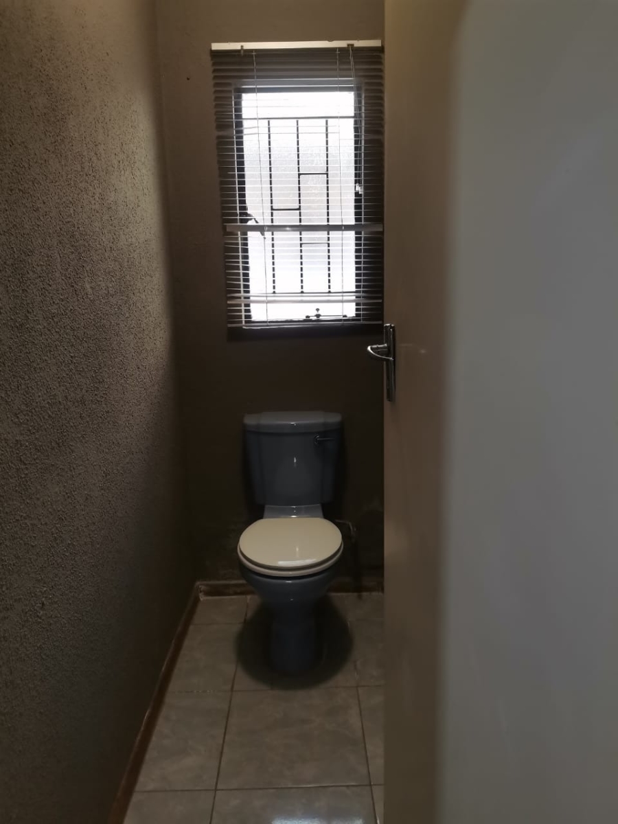 To Let 3 Bedroom Property for Rent in Tlhabane West North West